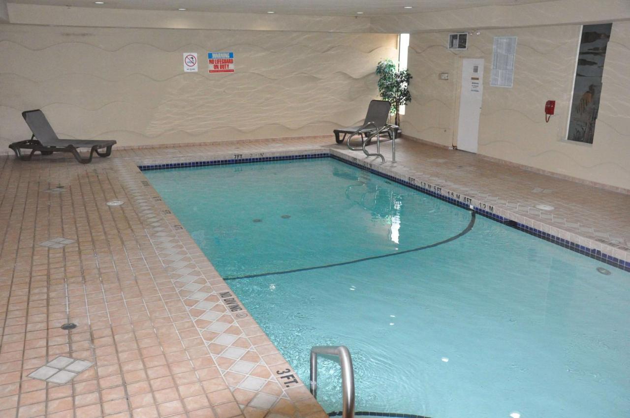 Ramada By Wyndham Abbotsford Hotel Luaran gambar